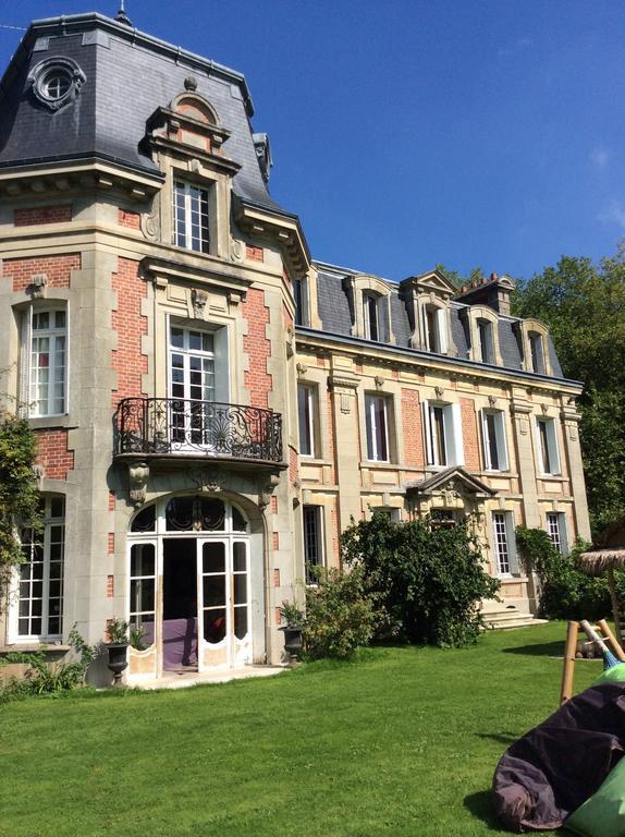 Chateau De Bertreville Bertreville-Saint-Ouen Exterior photo