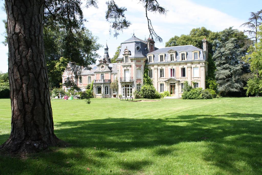 Chateau De Bertreville Bertreville-Saint-Ouen Exterior photo